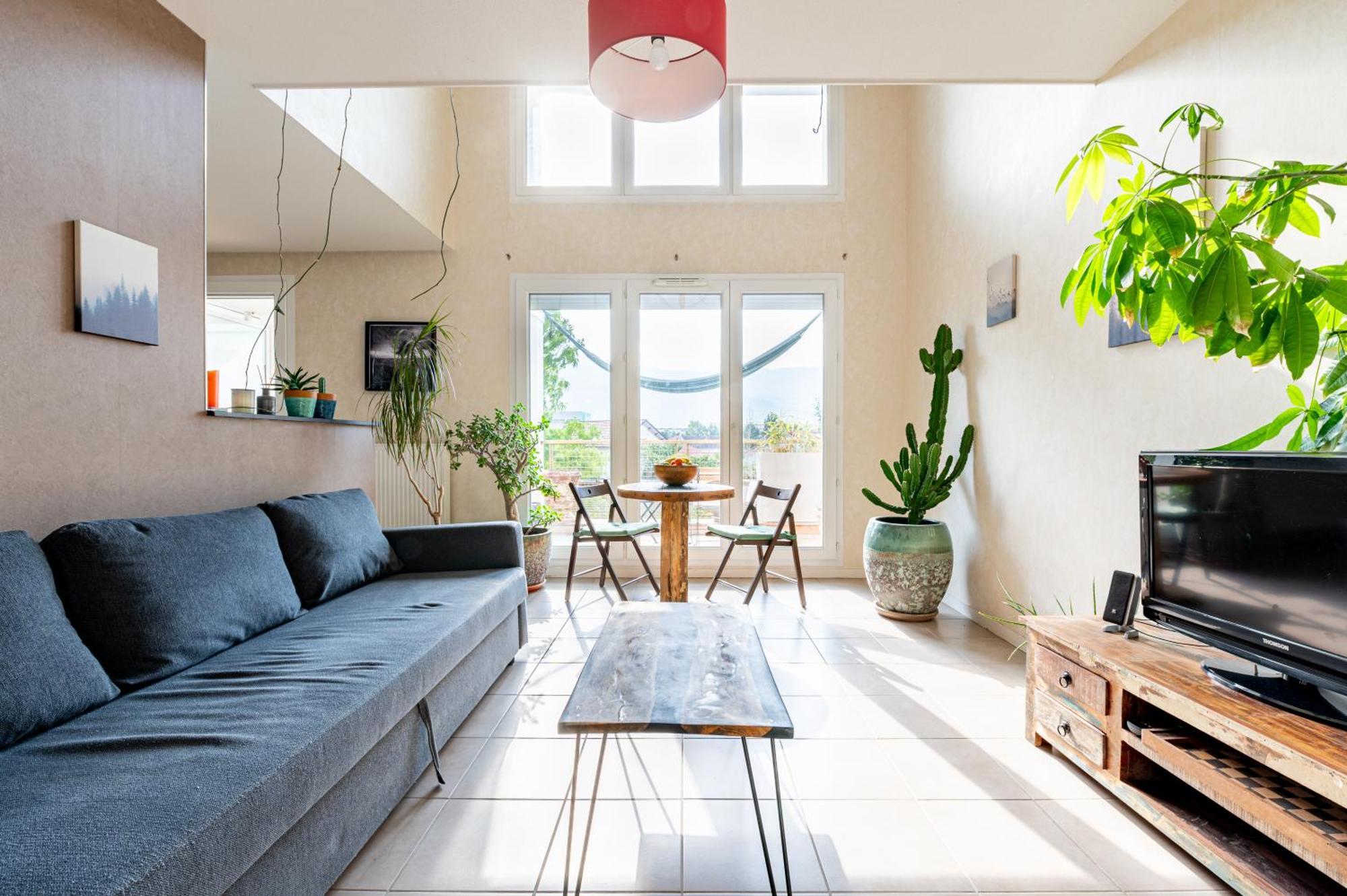 Calme Et Verdure: Vue Montagne - Terrasse - Wifi Apartment